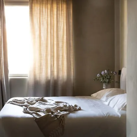 Laqua By The Pettenasco