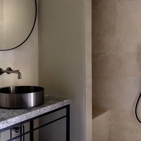 Apart-hotel Laqua By The